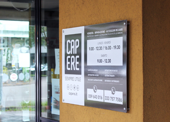 Gualdi Promotion realizzazione targhe per esterno